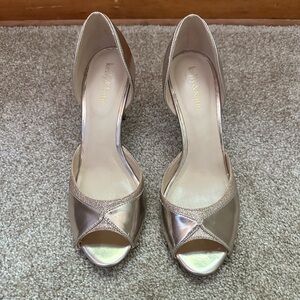 Kelly & Katie Gold Peep Toe Heels